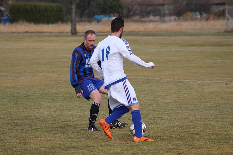 Tupadly prohrály na přírodním hřišti v Hlízově s domácím týmem 0:5.