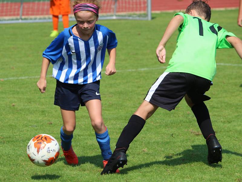 Fotbalový přípravný zápas mladších žáků U13: FK Čáslav - FK Admira Praha 13:2 (4:1, 3:1, 6:0).