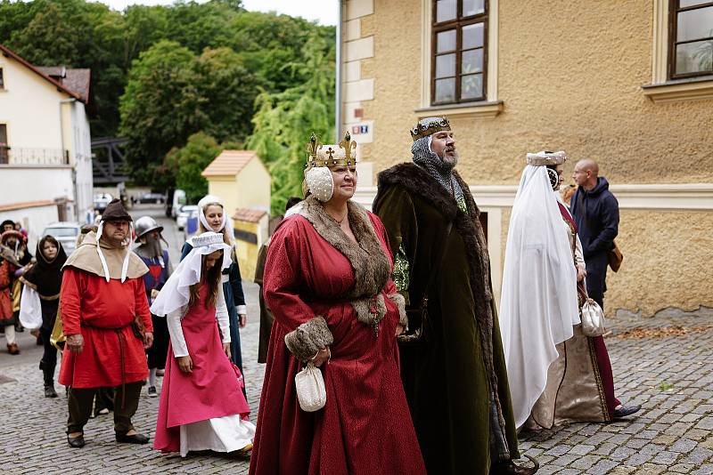Z Průvodu králů vládnoucí v českých zemích v období gotiky konaný v Kutné Hoře 18. září 2021.