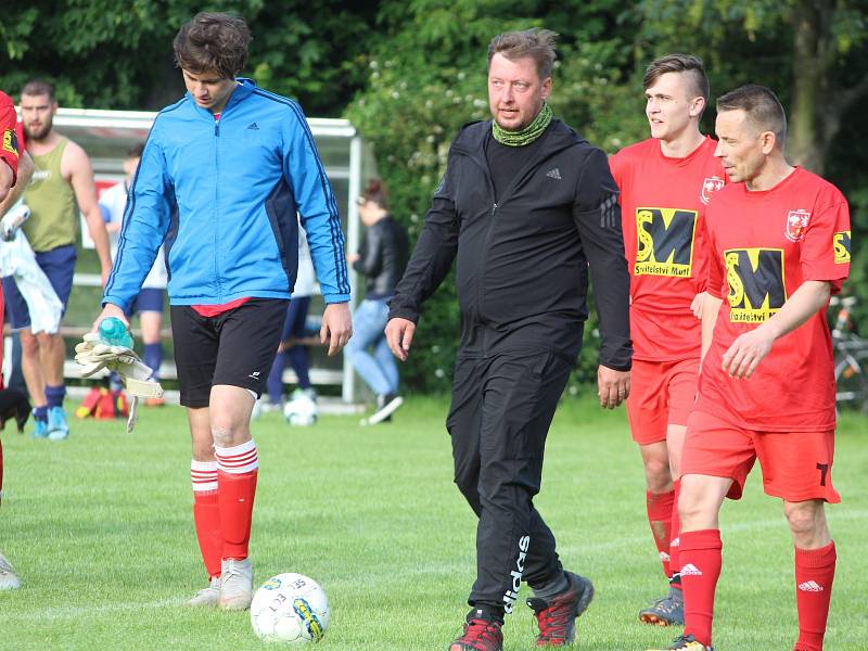 Letní liga Pivovaru Kutná Hora: TJ Viktoria Sedlec - TJ Sokol Červené Janovice 3:4 (0:2).