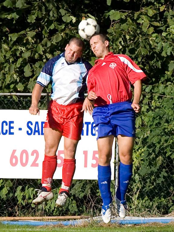 Z utkání I. B třídy Tupadly - Velim B 2:1, neděle 31. srpna 2008 