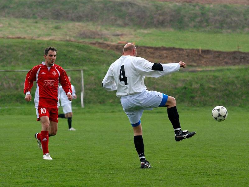 16. kolo I. B třídy: Tupadly - Teplýšovice, 11. dubna 2010.