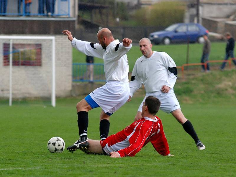 16. kolo I. B třídy: Tupadly - Teplýšovice, 11. dubna 2010.