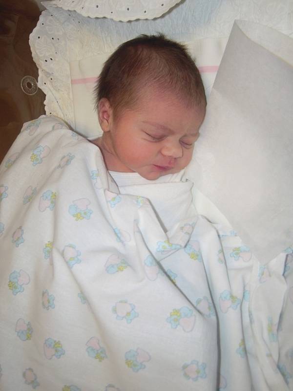 Janička Fabiánová se narodila 26. června v Čáslavi.  Měřila  53 centimetrů a vážila 3400 gramů. Doma v Krasoňovicích jí přivítali maminka Jana a tatínek Pavel.