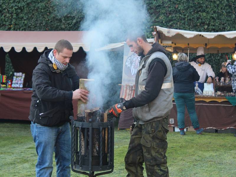 Adventní jarmark a prohlídky ve Žlebech