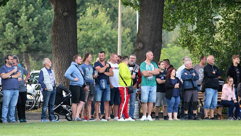 Fotbalová III. třída: FK Záboří nad Labem - TJ Sokol Červené Janovice 4:2 (2:1).