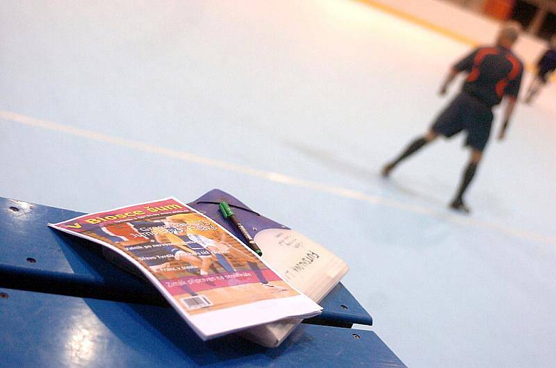 Semifinále Rasyguard play off Club Deportivo futsalové ligy na zimáku, 24. března 2011.