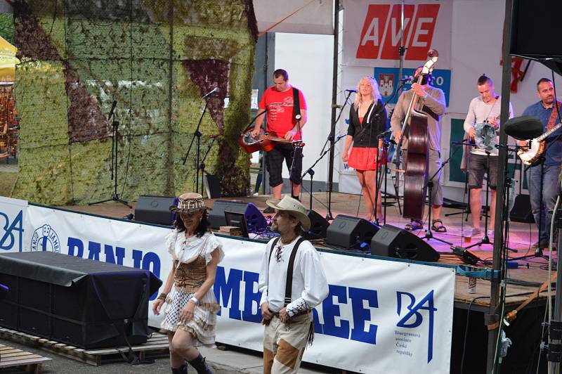 Lidé si užili v Čáslavi bluegrassový festival Banjo Jamboree.