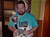 Adam Procházka se stal celkovým vítězem série hlízovských turnajů v šipkách