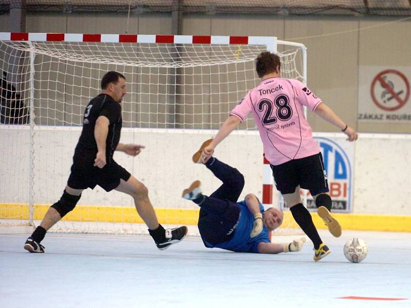 Finálový večer Club Deportivo futsalové ligy, 4. dubna 2013.