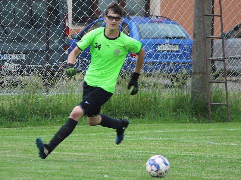 Letní liga Pivovaru Kutná Hora: TJ Sokol Červené Janovice - SK Malešov 7:3 (3:1).