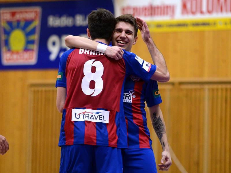 10. kolo CHANCE futsal ligy: Benago Zruč n. S. - Mados MT Hr. Králové 6:2.