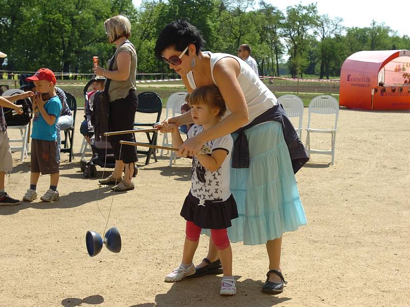 Slavnosti na zámku Kačina. 5.5. 2012