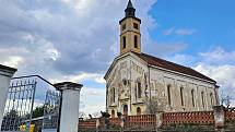 Evangelický kostel v Semtěši.
