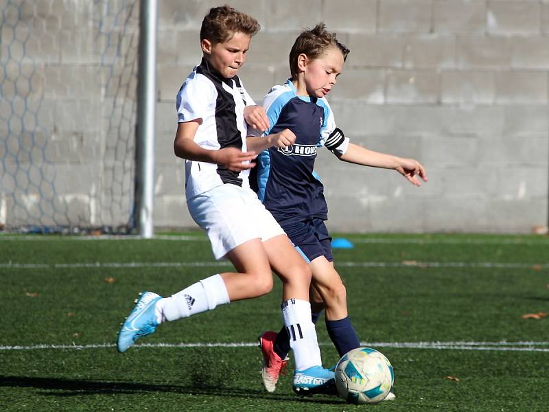 Česká fotbalová liga mladších žáků U13: FK Čáslav - SK Sparta Kolín 2:8 (0:1, 1:2, 1:5).