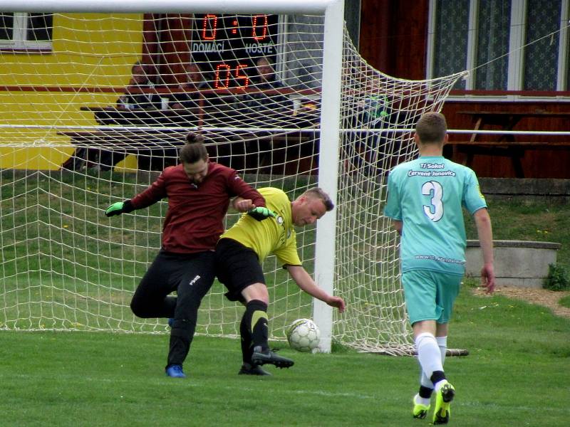 Fotbalová III. třída: TJ Sokol Červené Janovice - AFK Kácov 0:8 (0:3).