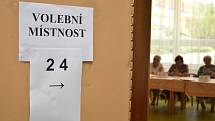 Volební místnost na Základní škole Jana Palacha v Kutné Hoře