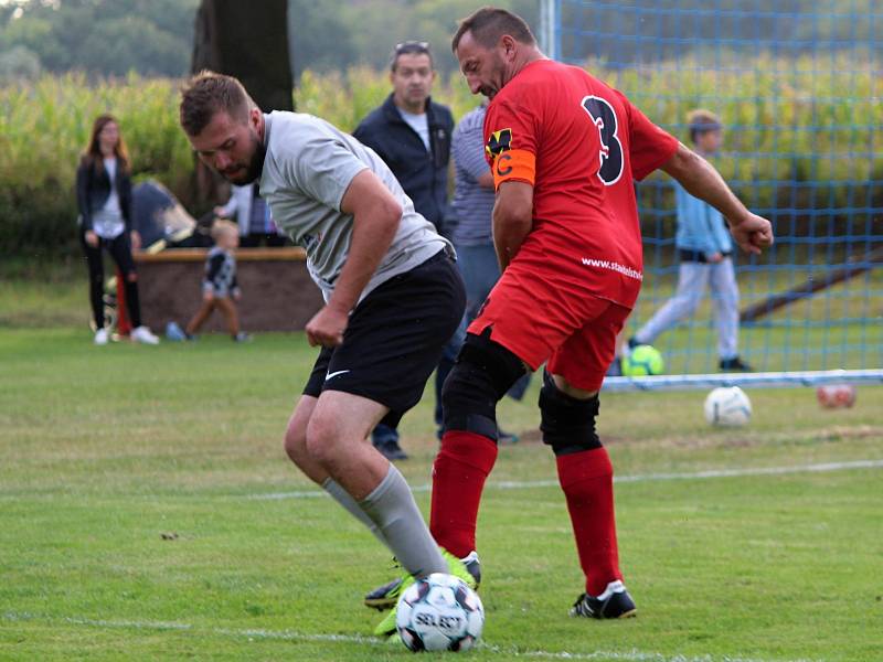 Fotbalová III. třída: FK Záboří nad Labem - TJ Sokol Červené Janovice 4:2 (2:1).