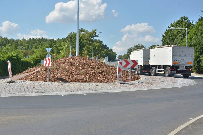 Kruhový objezd na Karlově - 23.7.2014