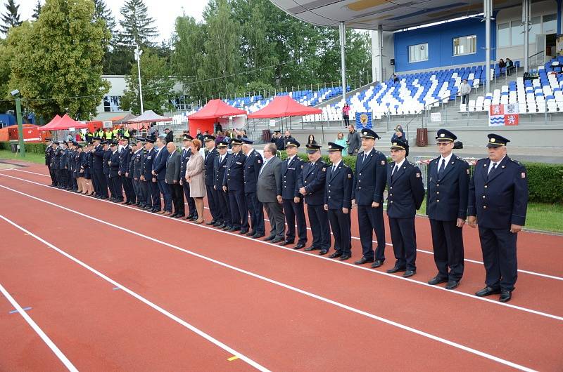 Na Městském stadionu Sletiště v Kladně se o víkendu 23. a 24. června uskutečnila hlavní část Krajské soutěže v požárním sportu profesionálních a dobrovolných hasičů.