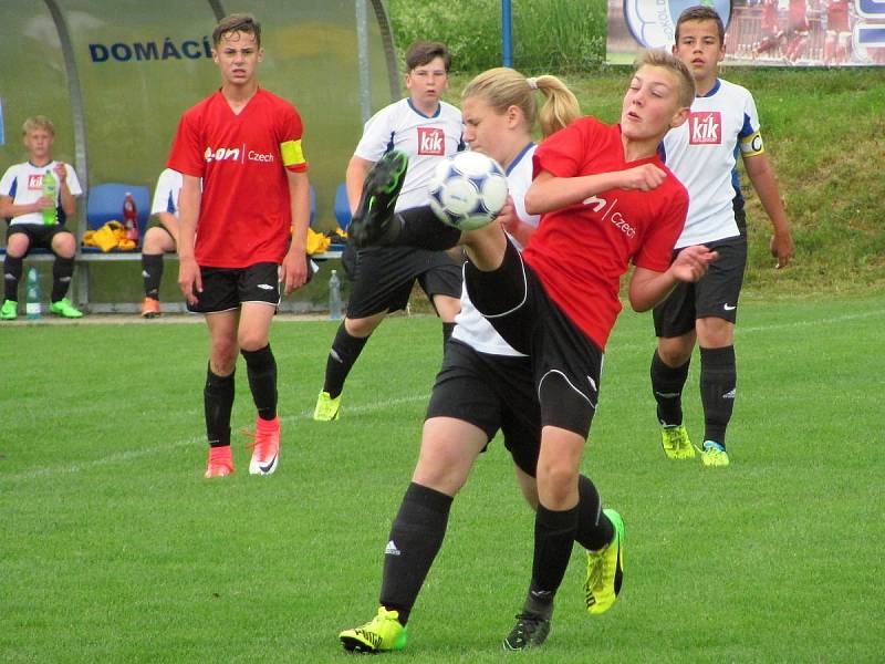 První finále okresního přeboru mladších žáků, neděle 4. června 2017: Sokol Družba Suchdol - FK Čáslav E 1:7.