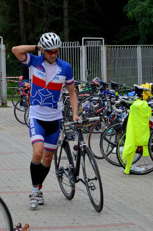 Čáslavský duatlon zdolalo šedesát pět sportovců.