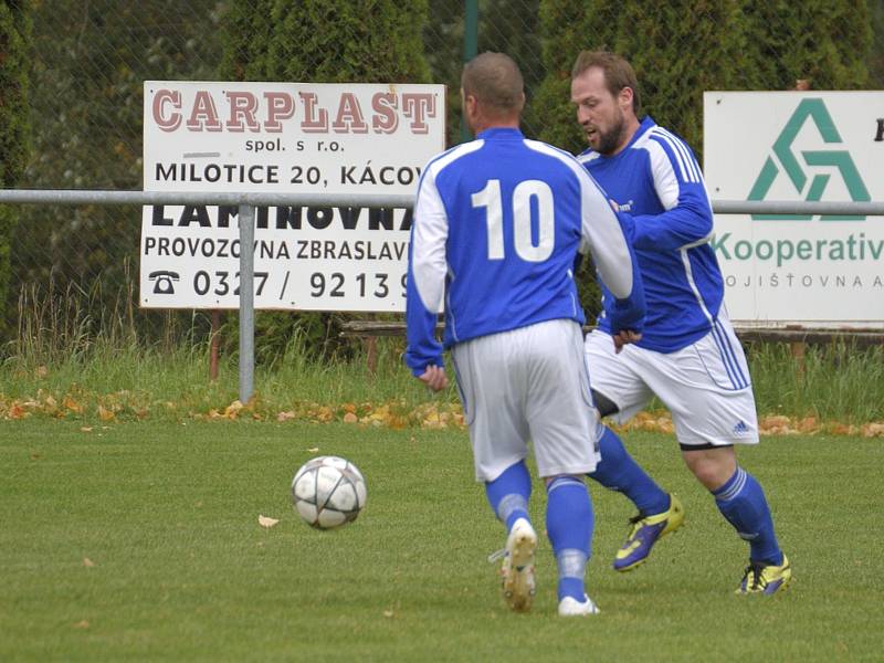 Utkání 7. kola okresního fotbalového přeboru: Zbraslavice - Sázava B 2:3.