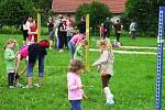 Odpoledne plné her a soutěží čekalo na návštěvníky Dětského dne ve Vidicích.