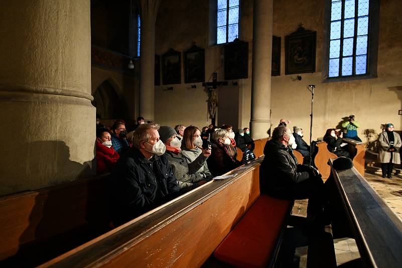 Z vystoupení pěveckého sboru Caritas v kostele sv. Vavřince na Kaňku.