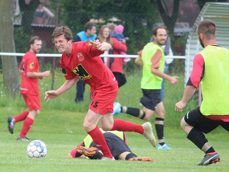 Fotbalový přípravný zápas: TJ Sokol Červené Janovice - AFK Bratčice 11:2 (6:2).