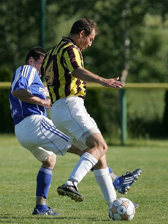 Z utkání I. B třídy sk. C Paběnice - Velim B 3:3, sobota 13. června 2009