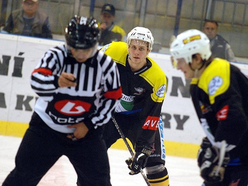 5. kolo II. ligy: Stadion Kutná Hora - HC Benešov, 28. září 2010.