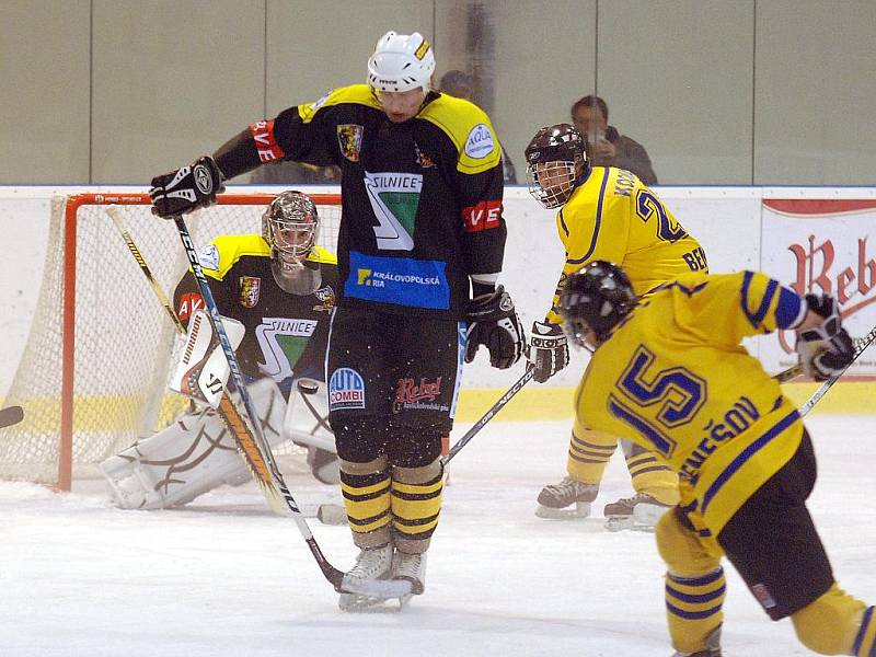 5. kolo II. ligy: Stadion Kutná Hora - HC Benešov, 28. září 2010.