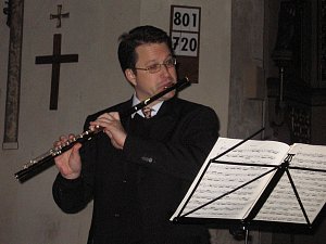 Flétnista Jan Ostrý.