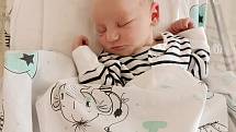 Šimon Čakovský se narodil 10. července 2022 ve 22.01 hodin v čáslavské porodnici. Vážil 3360 gramů a měřil 50 centimetrů. Domů do Zbyslavi si ho odvezli maminka Klára a tatínek Milan.