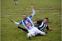 Čáslav porazila v ČFL Admiru 2:1.