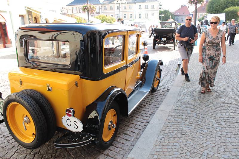 Desátá Veteran Rallye v Kutné Hoře.