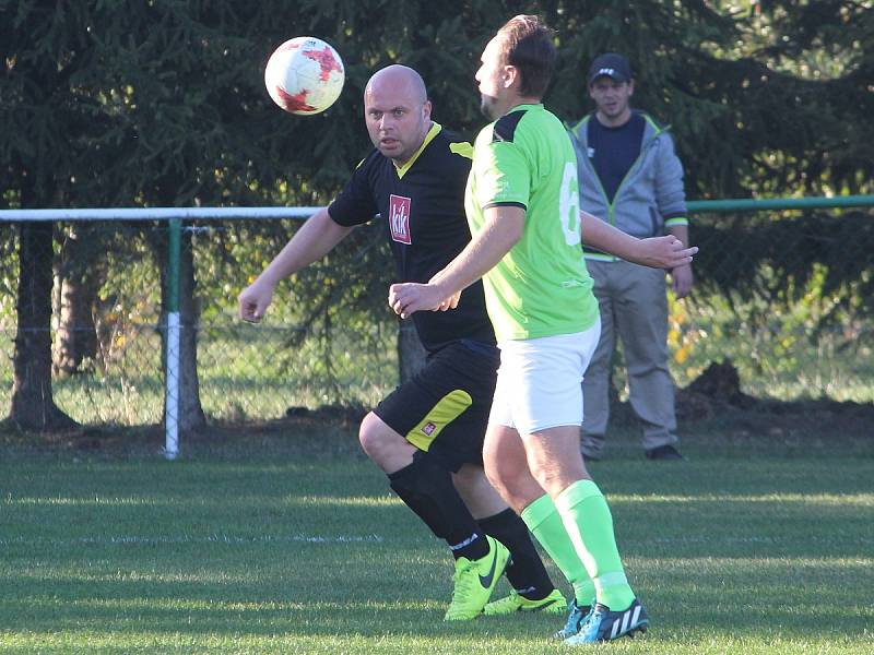 Fotbalová III. třída: FC Bílé Podolí B - TJ Sokol Červené Janovice 7:1 (2:0).