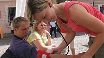 Den první pomoci a primární prevence zdraví na Palackého náměstí v Kutné Hoře.