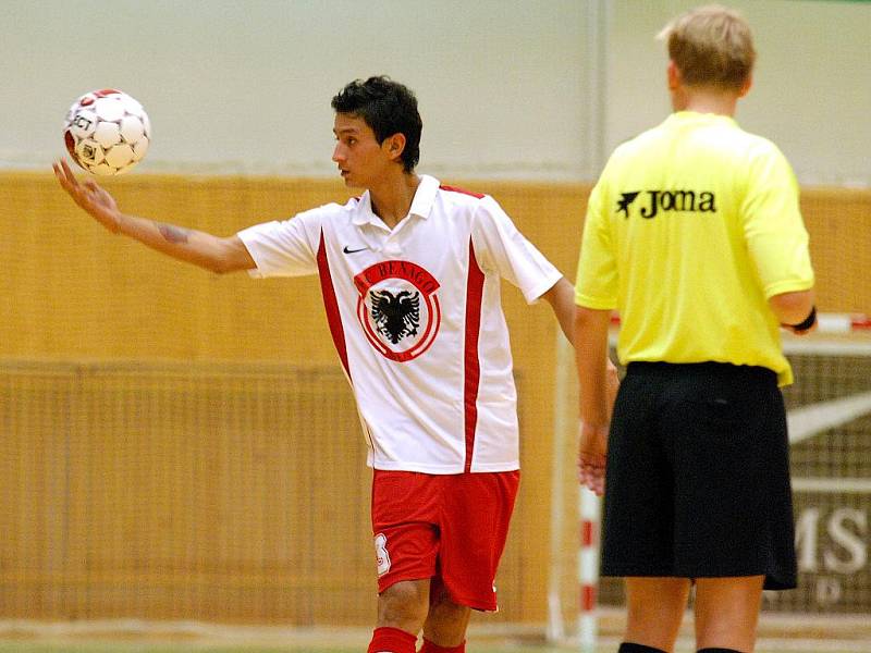 1. kolo 1. futsalové ligy: Benago - Torf Pardubice, 3. září 2010.