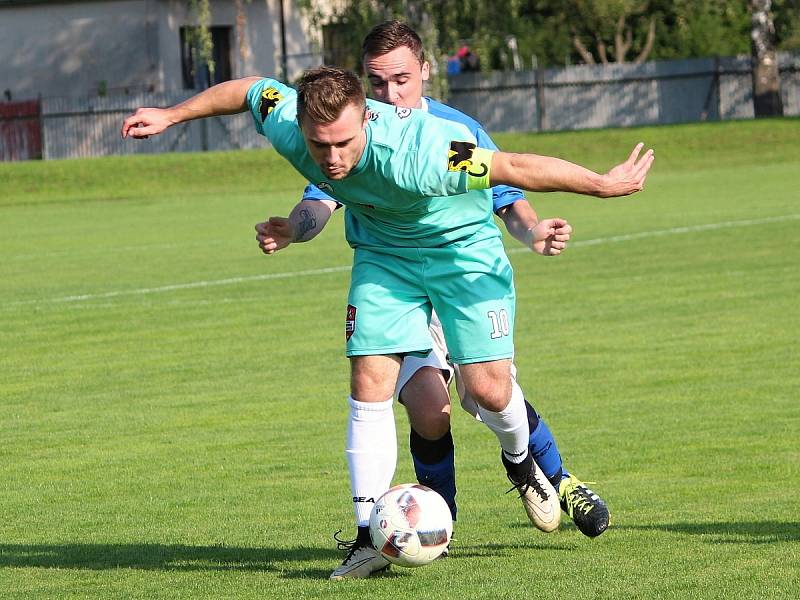 První kolo fotbalového okresního přeboru: Vrdy - Červené Janovice 3:1 (0:1).