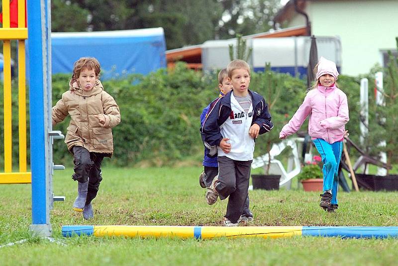 Jezdecké hobby odpoledne v Chotusicích " Na Křepelce." 28. 8. 2010