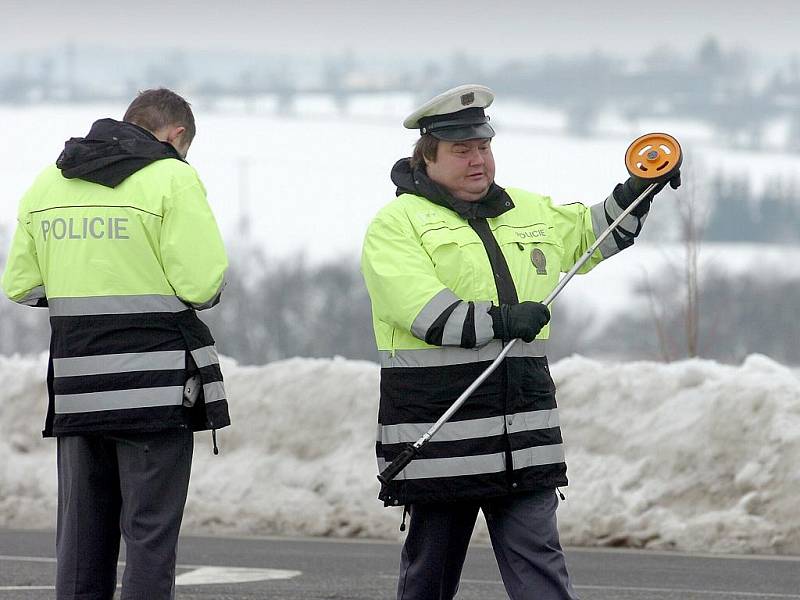 Srážka dvou osobních automobilů před ČKD v Kutné Hoře