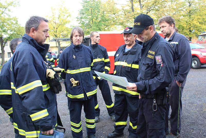 Policisté a hasiči hledali v rámci taktického cvičení dvě osoby.