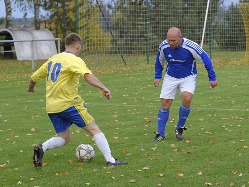 Utkání 7. kola okresního fotbalového přeboru: Zbraslavice - Sázava B 2:3.