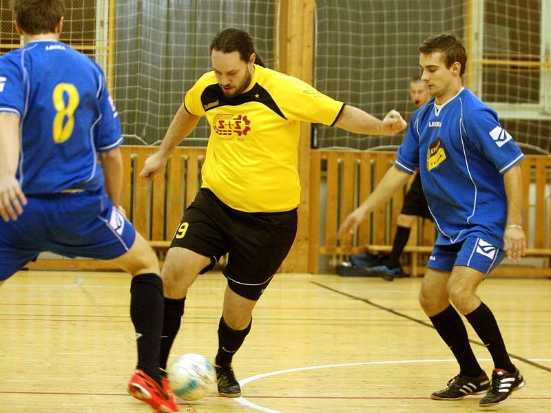 13. hrací den Club Deportivo futsalové ligy, 10. ledna 2013.