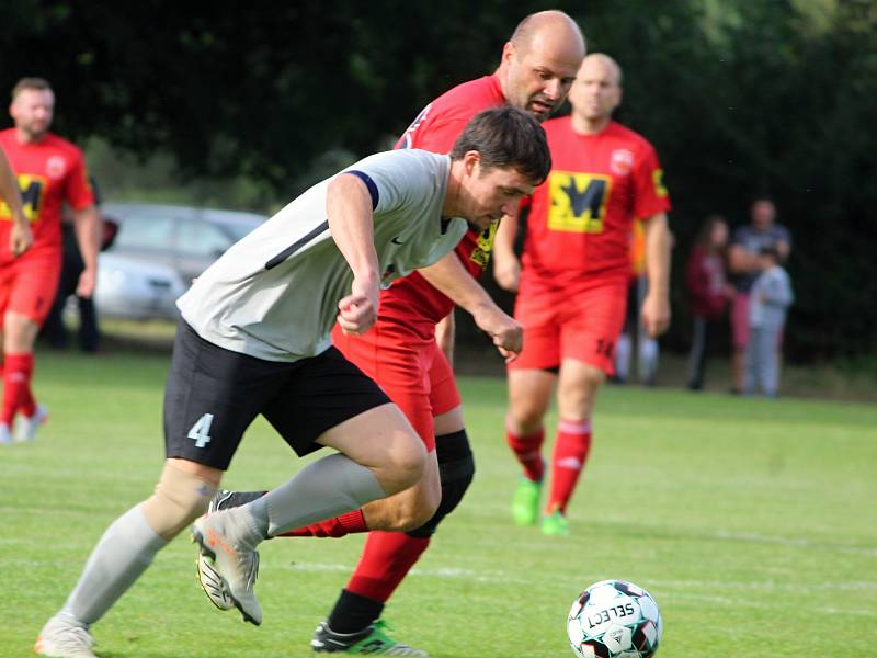 Fotbalová III. třída: FK Záboří nad Labem - TJ Sokol Červené Janovice 4:2 (2:1).