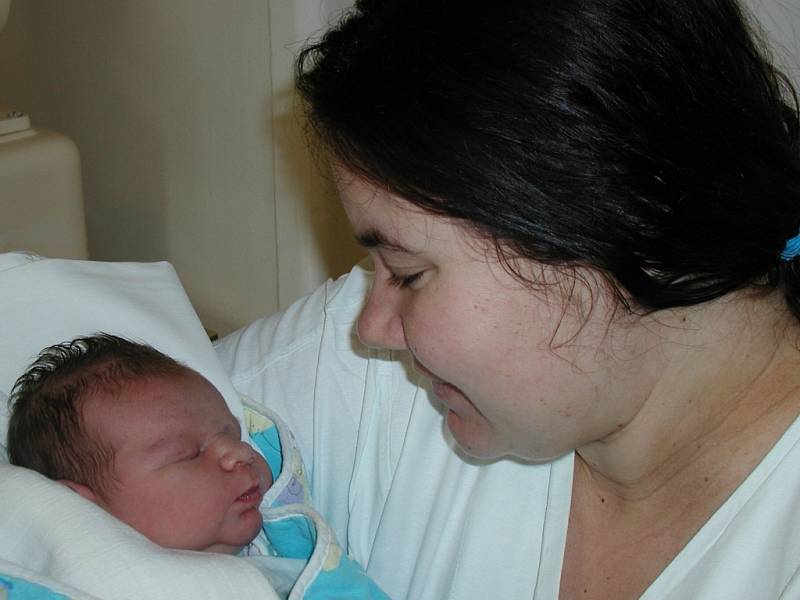 Štěpánka Králová se narodila 11. února v Kutné Hoře. Vážila 4050 gramů a měřila 52 centimetrů. Domů do Úmonína si ji odvezla maminka  Lucie.