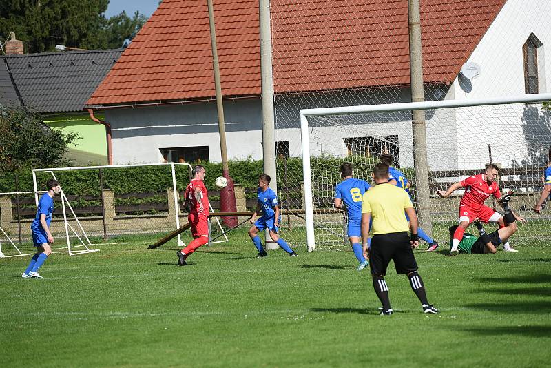 Červené Janovice : Nové Dvory 7:1.