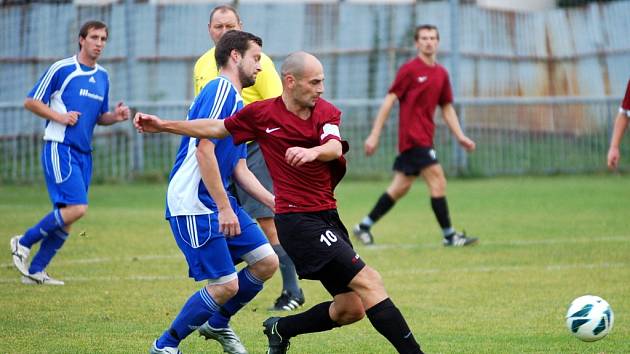 Dohrávka 7. kola okresního přeboru: U. Janovice B - Zbraslavice 2:1, 18. října 2012.